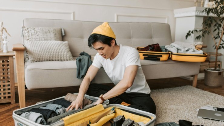 How to Pack Your Suit This 2026